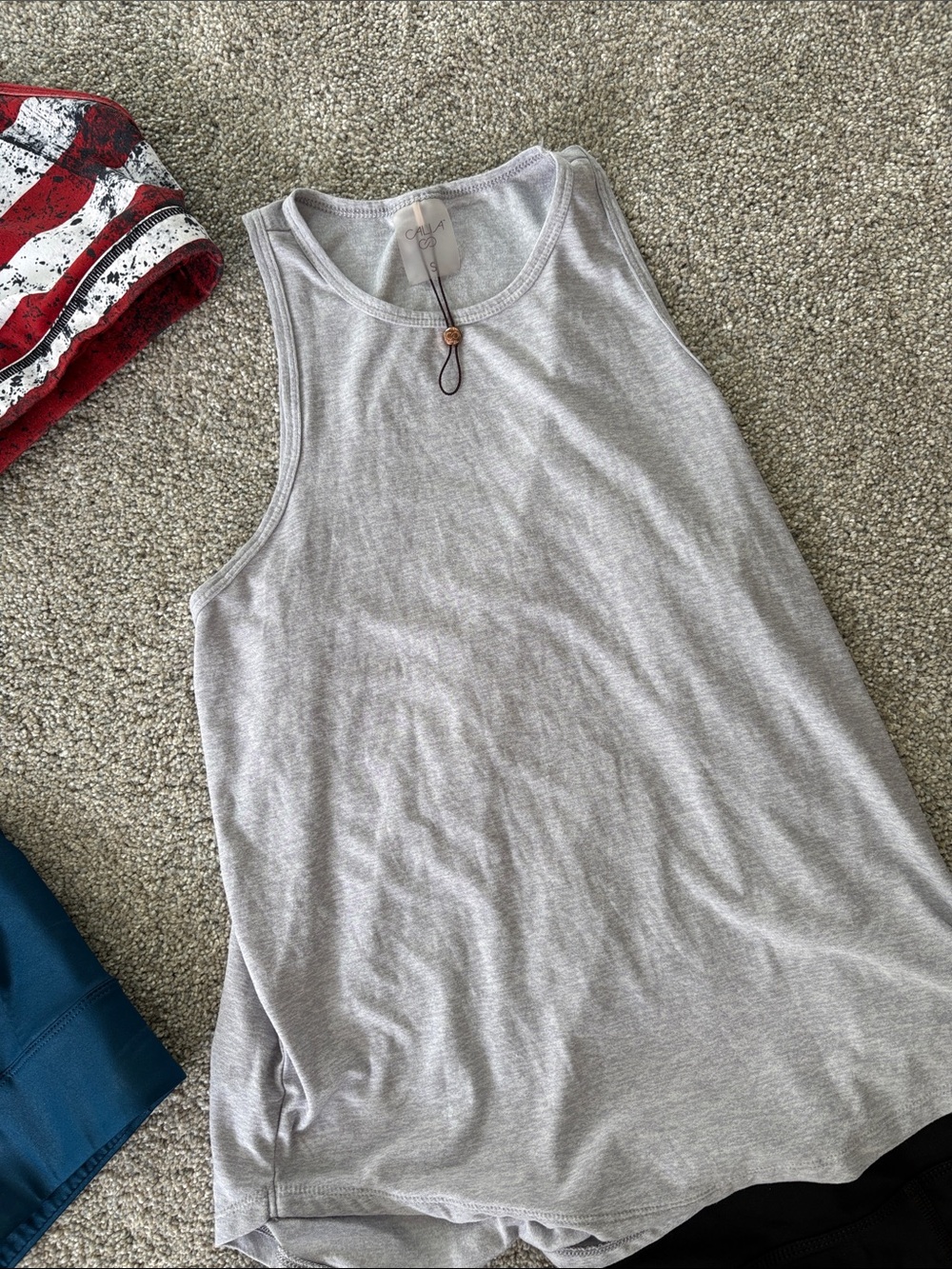 Women’s Small active clothes bundle - Picture 3 of 11